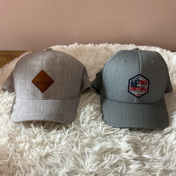 Travis Mathew Gray Hats with Structured Front Panels - Picture 1 of 12